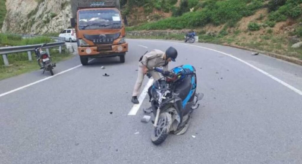 तीव्र गतिमा सवारी चलाउने र मदिरा सेवनले दुर्घटनाका घटना बढ्दै गएका छन्