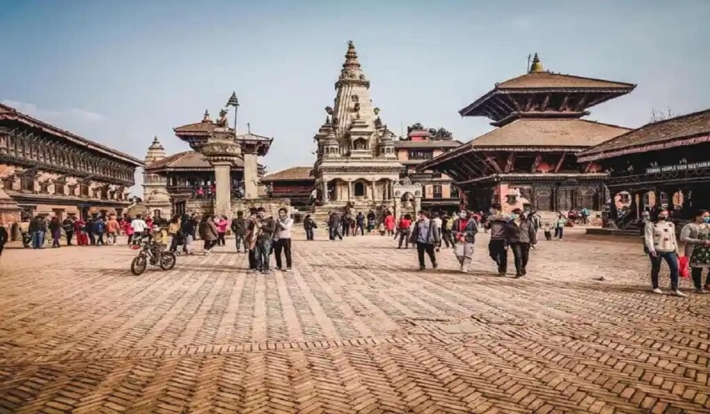 अप्रिलमा नेपालले लगभग १,००,००० पर्यटकलाई आकर्षित गर्छ