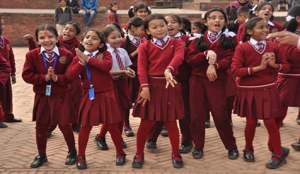 बिदाको दिन पनि विद्यालय खुला रहनुपर्छ, शिक्षा मन्त्रालय