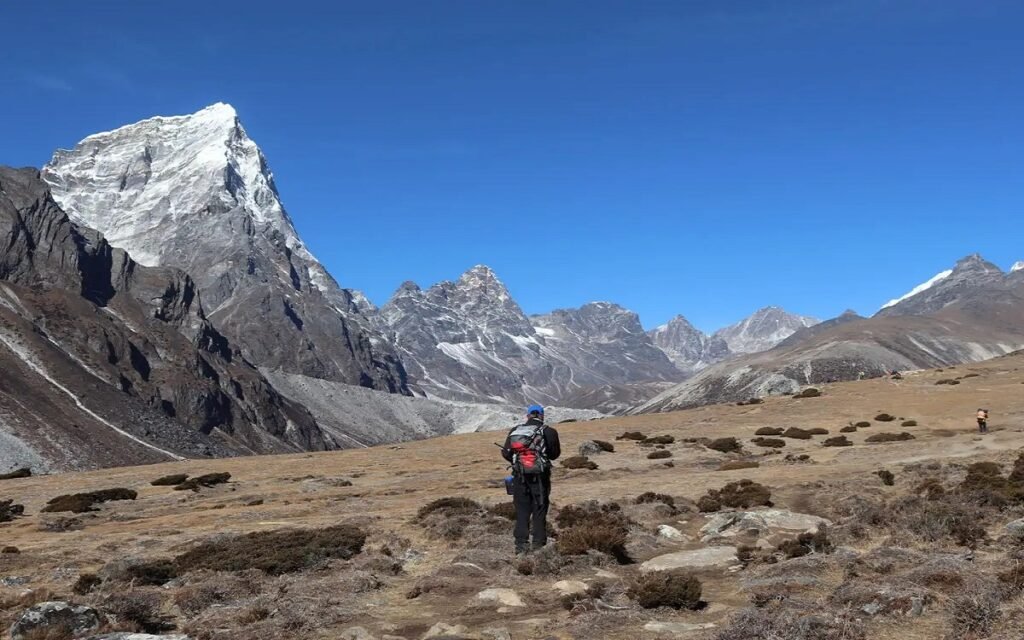 ८० भन्दा बढी मानिसहरूसँग सगरमाथा पदयात्रा सुरु गरिएको थियो